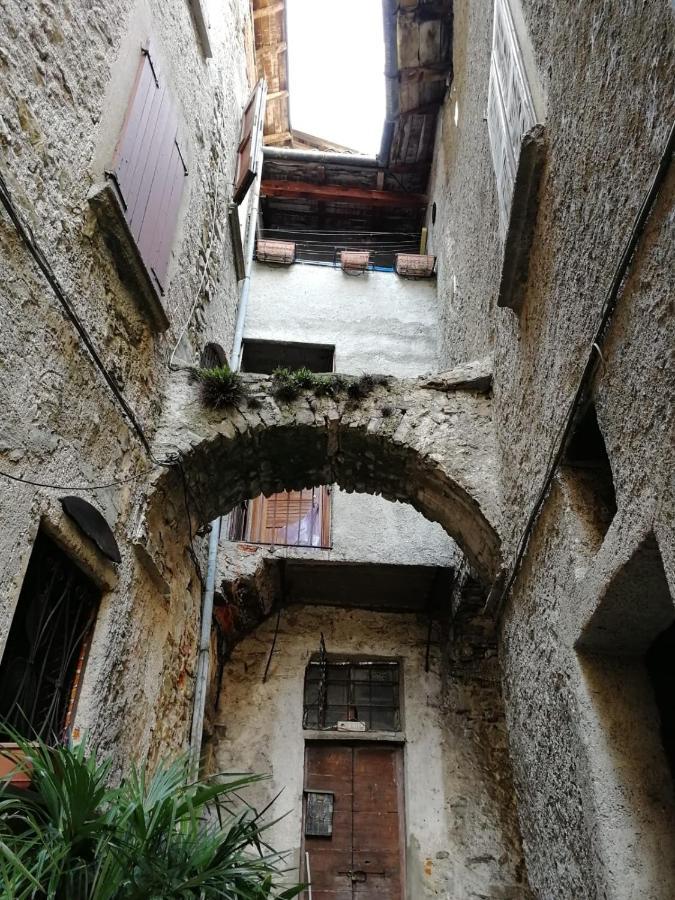 Villa L'Antico Borgo, Un Mix Di Storia E Romanticismo Lierna Exterior foto
